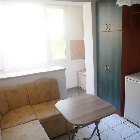 Elena Maria Luiza アパート